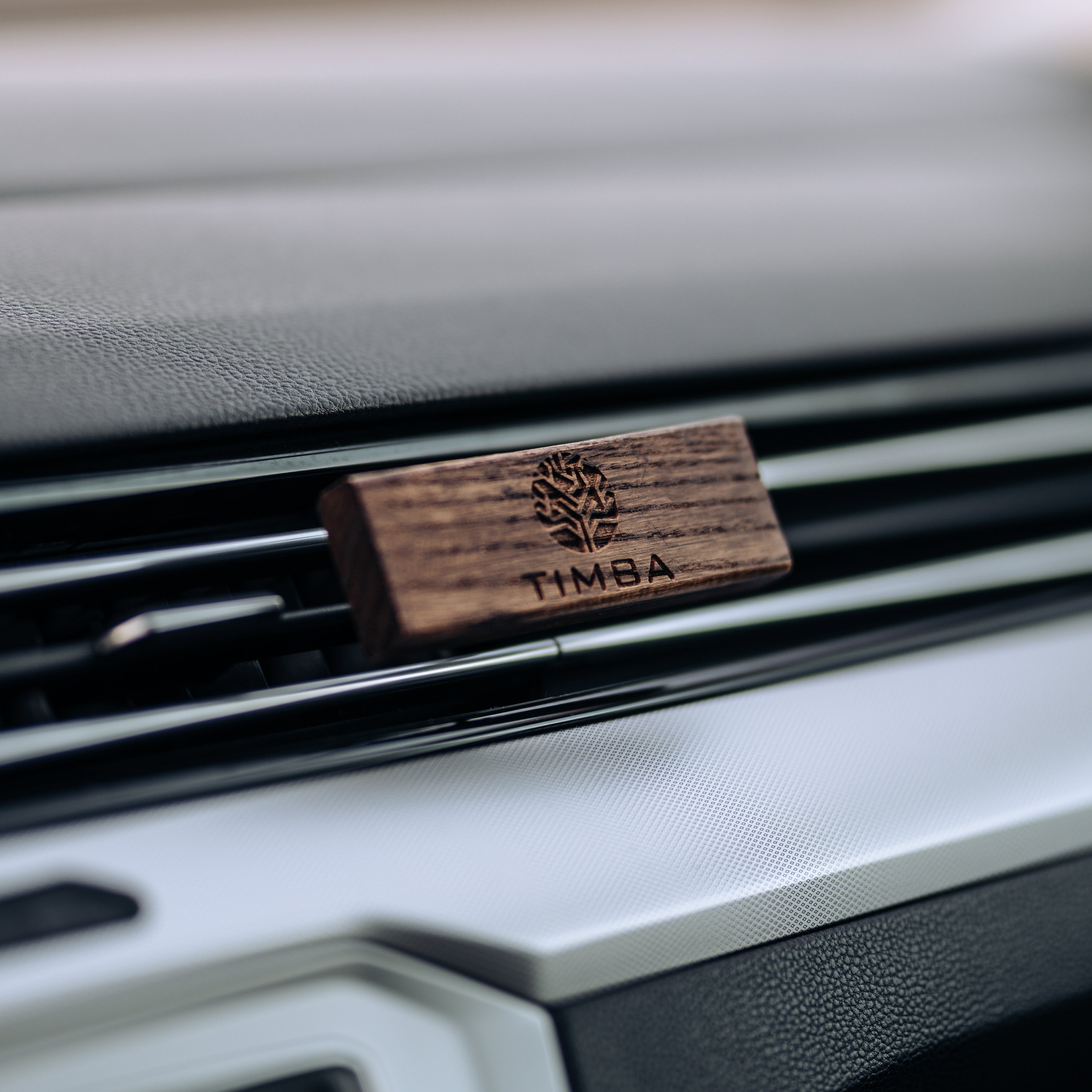 Holzautoduft TIMBA - DUNKEL