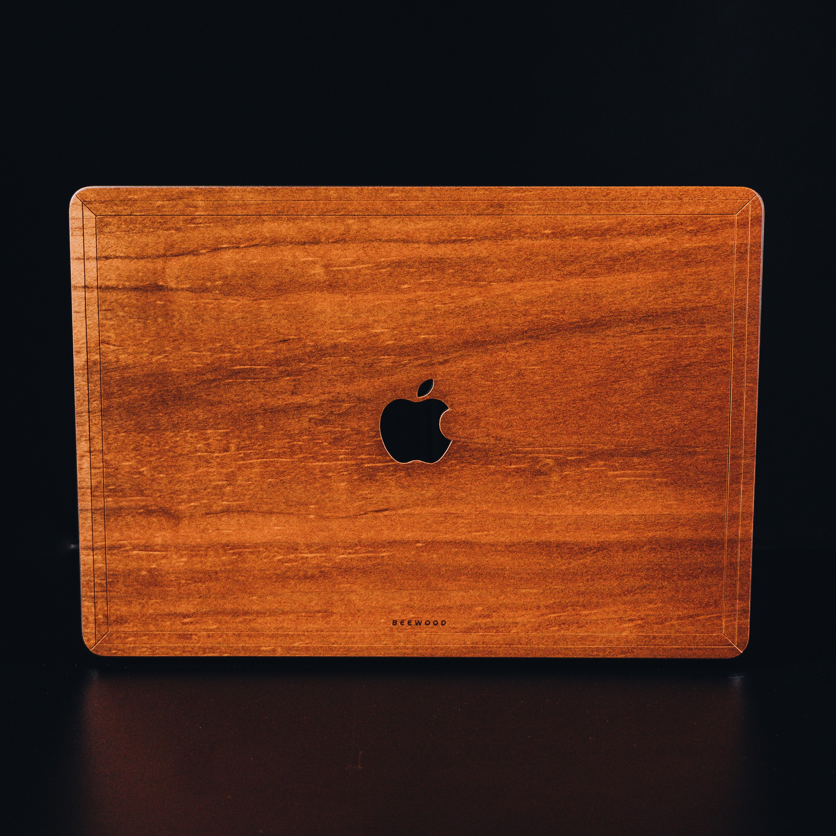 MacBook Skin Aufkleber aus Holz - Kirsche
